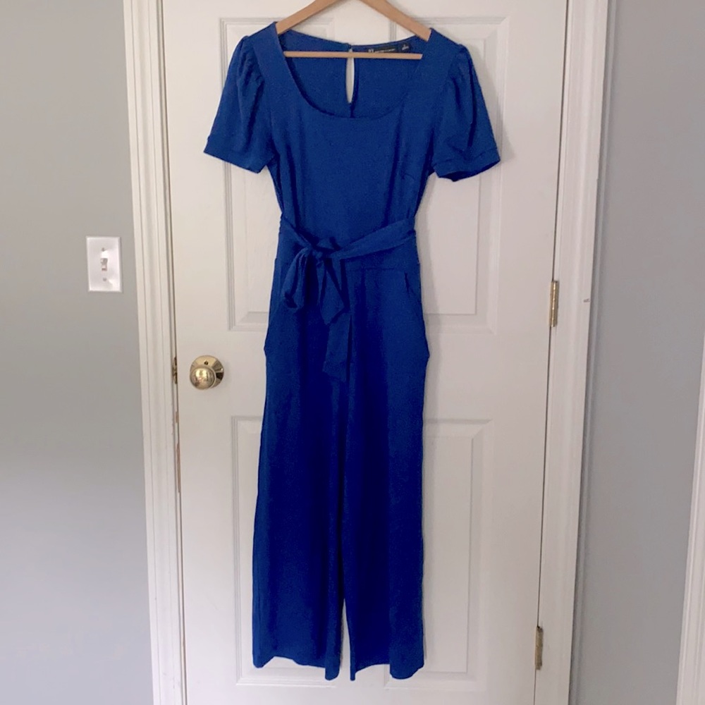 Super comfy and flattering! Jumpsuit